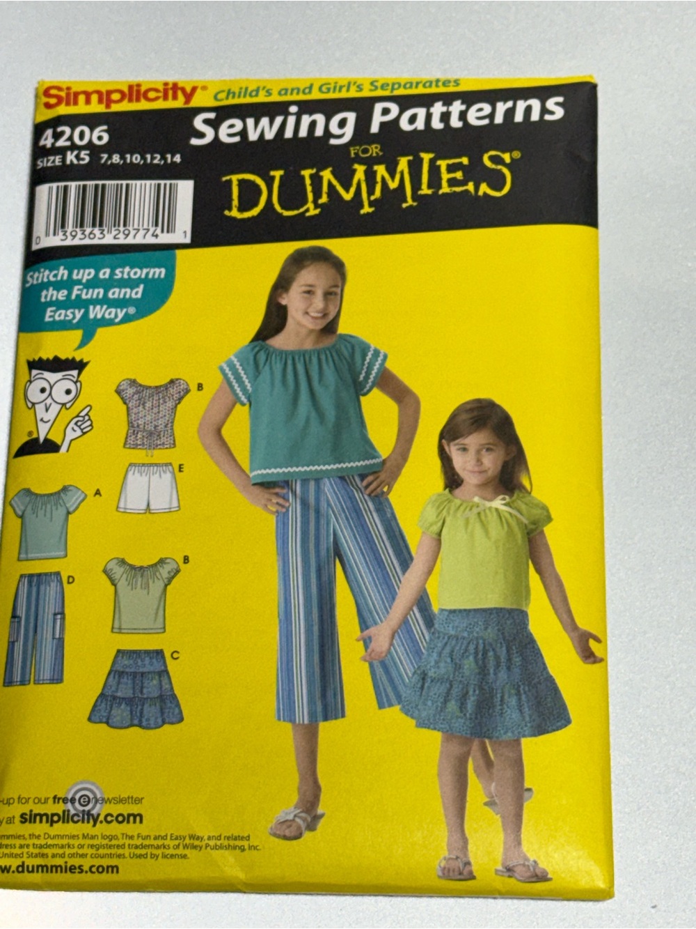Simplicity Girls' Top and Pants Sewing Pattern (4206) uncut